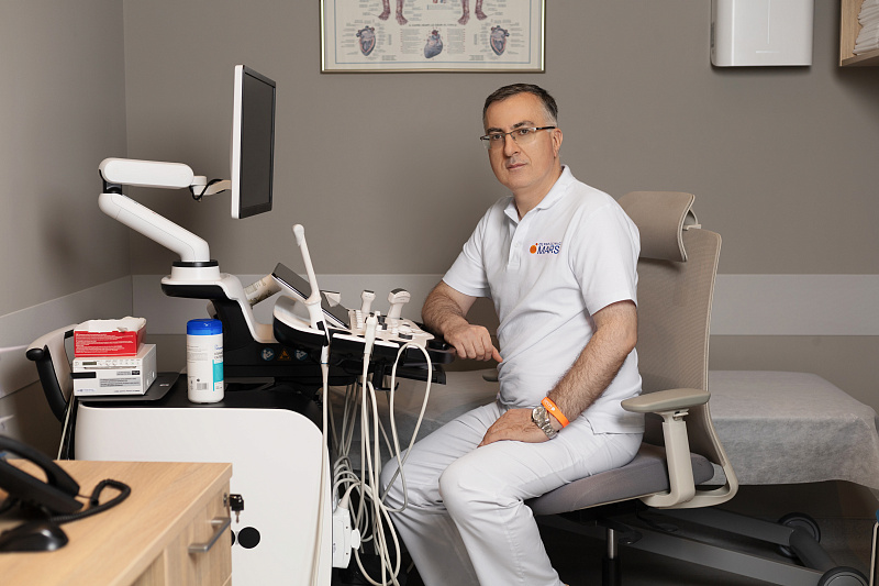 “Ultrasound diagnostics is a high-tech field where precision and attentiveness are of utmost importance.”