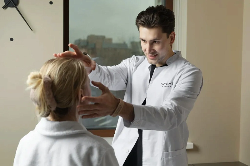 Как меняется внешность звёзд: разбор с пластическим хирургом