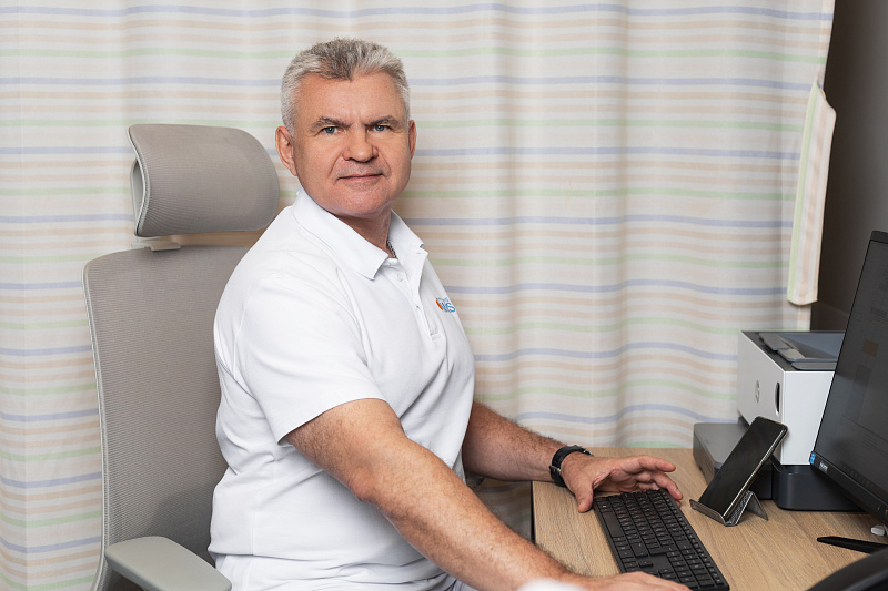 Dr. Belolapotko has received numerous acknowledgments for his professional work.