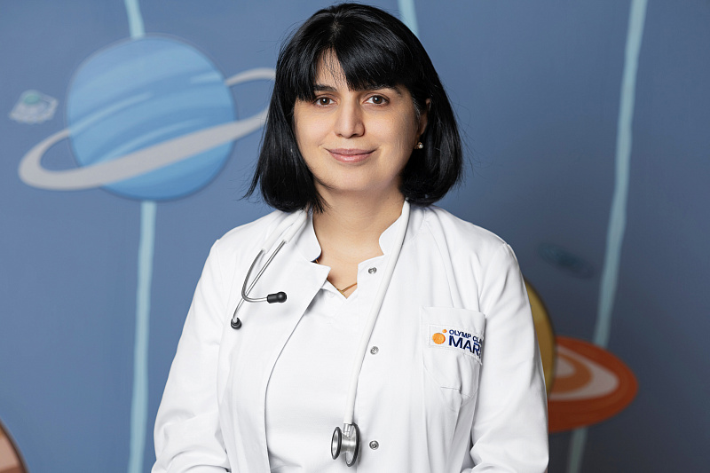 Врач лечит широкий спектр заболеваний желудочно-кишечного тракта у детей. 