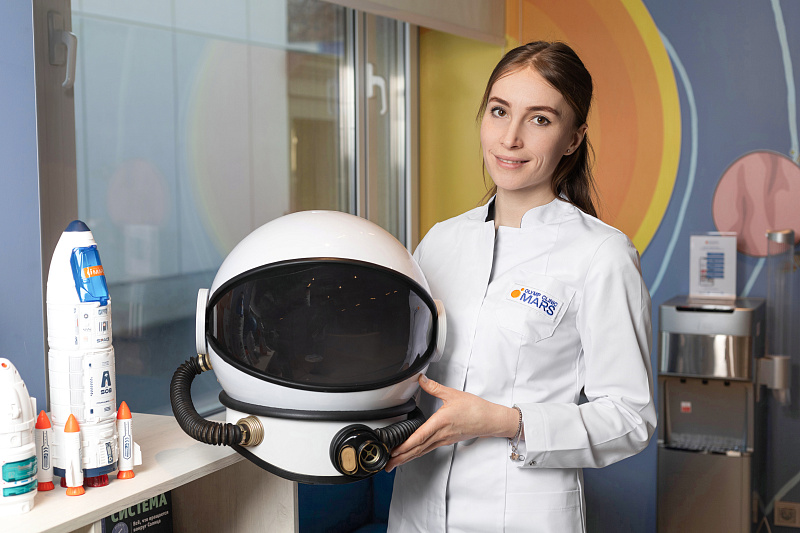 УЗИст видит всё здесь и сейчас. 